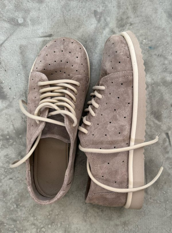 Summer sneakers with ventilation - Image 2