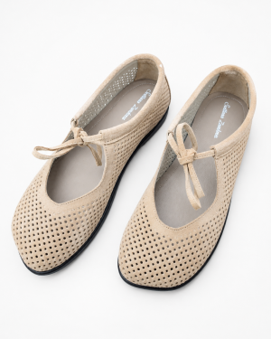 Anatomical perforated ballet flats