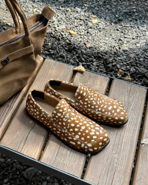 Anatomical loafers